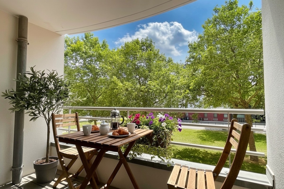 Balcon avec vue sur le Mail